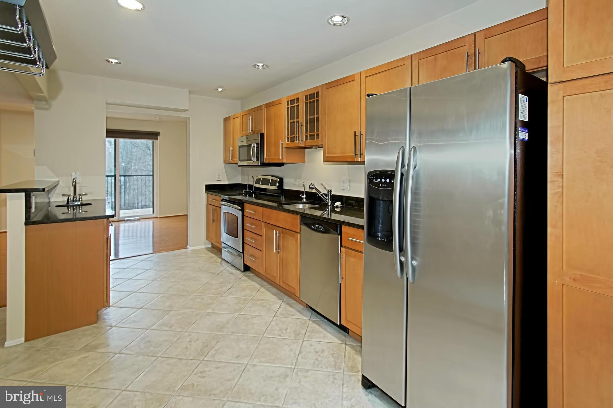 2177 Cabots Point Lane Reston, VA 20191 - Photo 11 of 30 Kitchen