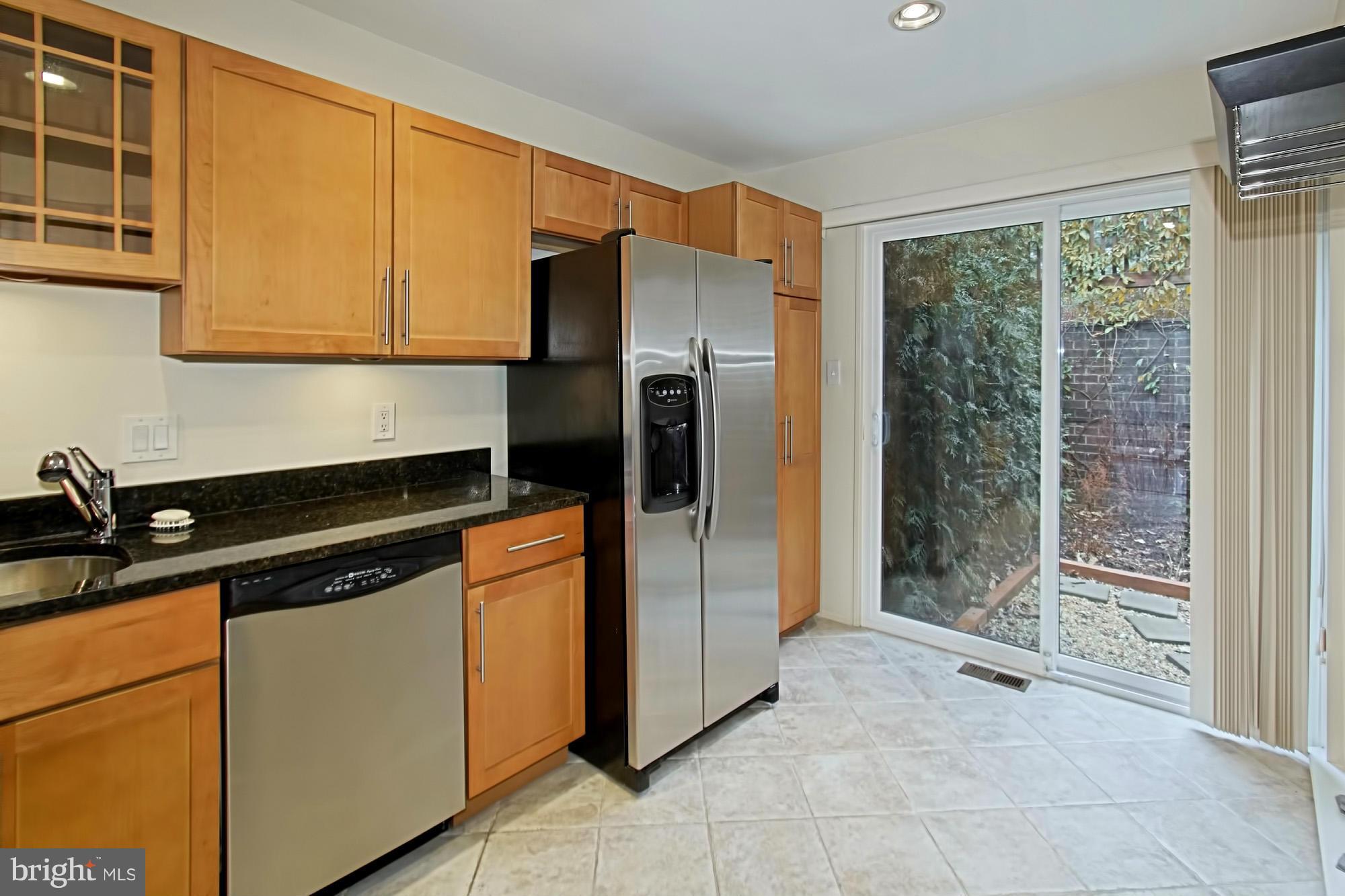 2177 Cabots Point Lane Reston, VA 20191 - Photo 13 of 30 Kitchen