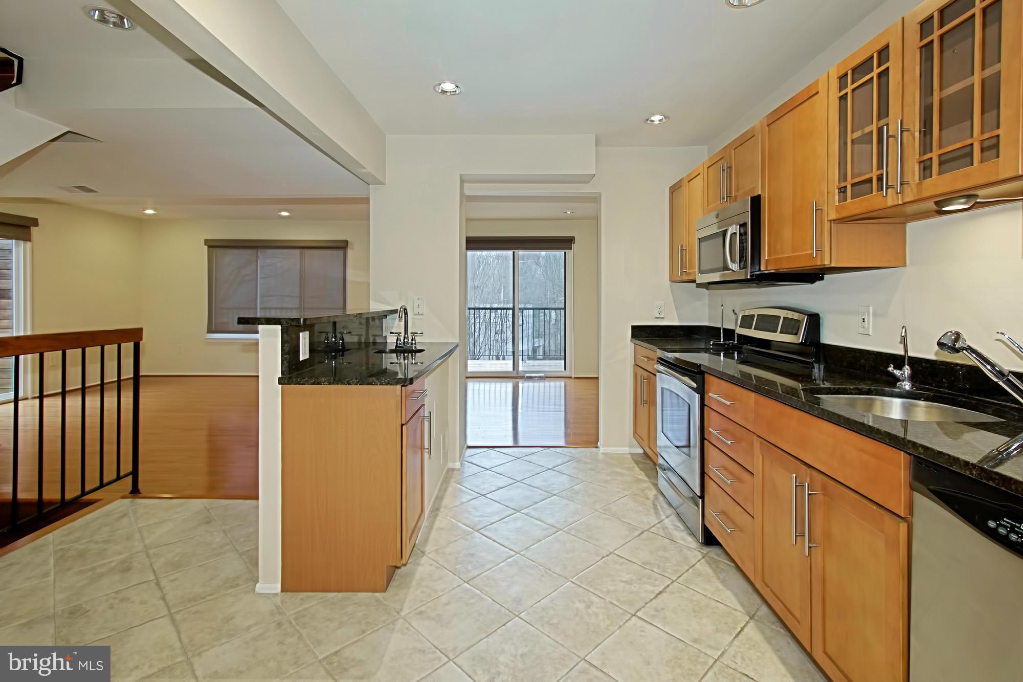 2177 Cabots Point Lane Reston, VA 20191 - Photo 14 of 30 Kitchen
