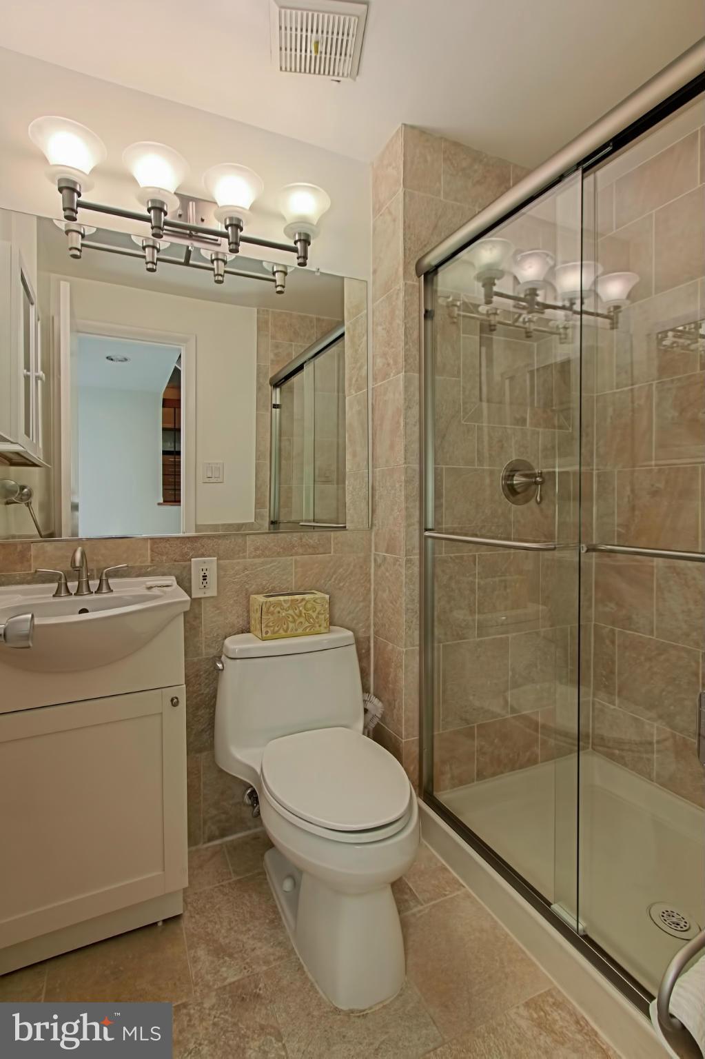 2177 Cabots Point Lane Reston, VA 20191 - Photo 15 of 30 Bath