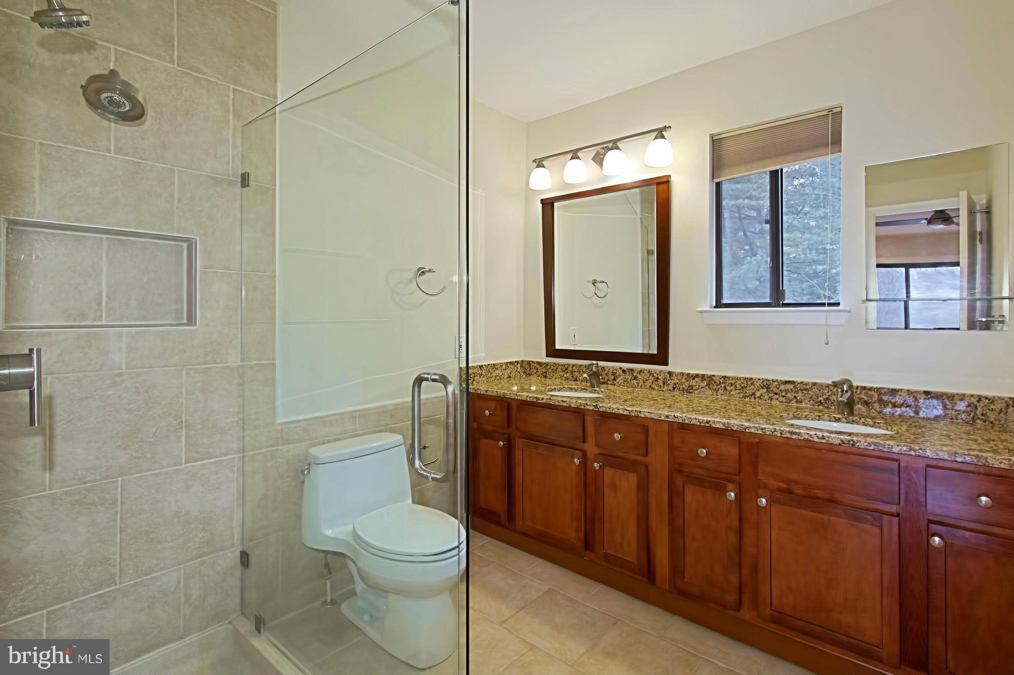 2177 Cabots Point Lane Reston, VA 20191 - Photo 18 of 30 Bath