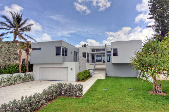 2 Ocean Drive Jupiter Inlet Colony, FL 33469 - Photo 1 of 50 2 Ocean Dr Jupiter FL 33469-small-001-9-