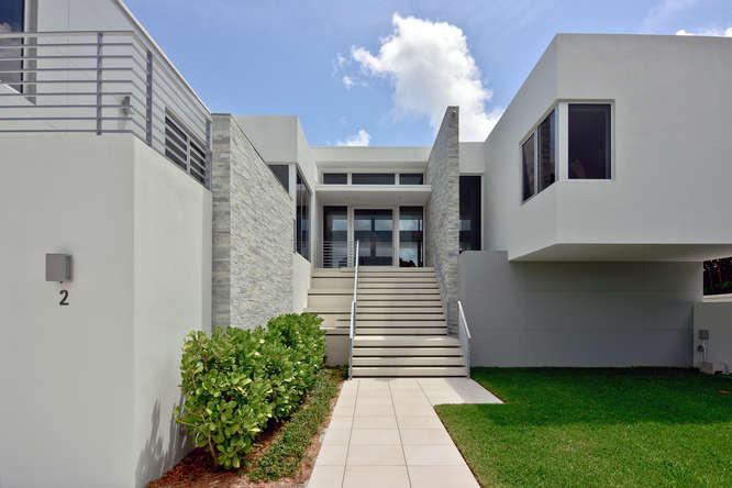 2 Ocean Drive Jupiter Inlet Colony, FL 33469 - Photo 2 of 50 2 Ocean Dr Jupiter FL 33469-small-002-5-