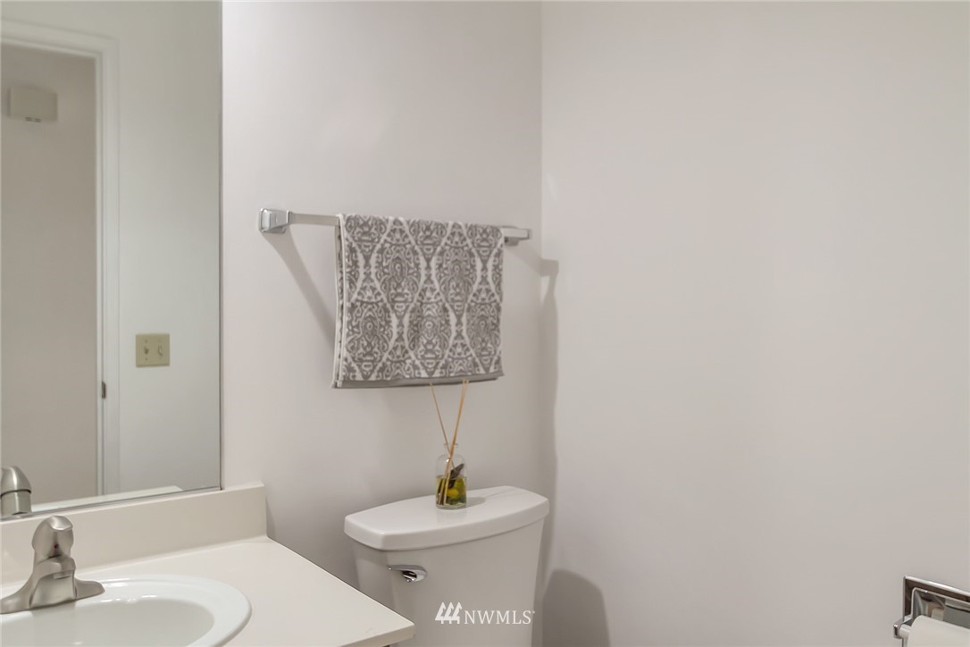327 163rd Place Southeast Bothell, WA 98012 - Photo 14 of 25 Gallery Image 14