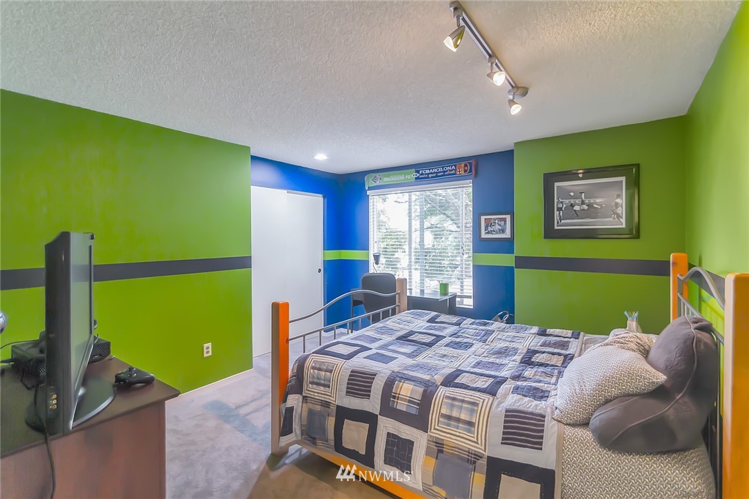327 163rd Place Southeast Bothell, WA 98012 - Photo 18 of 25 Gallery Image 18