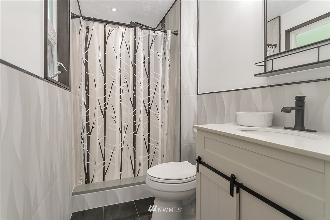 327 163rd Place Southeast Bothell, WA 98012 - Photo 23 of 25 Gallery Image 23