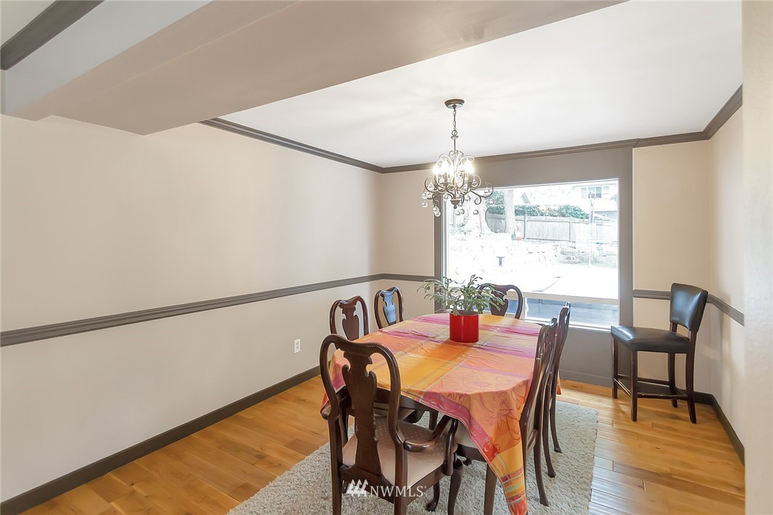 327 163rd Place Southeast Bothell, WA 98012 - Photo 6 of 25 Gallery Image 6