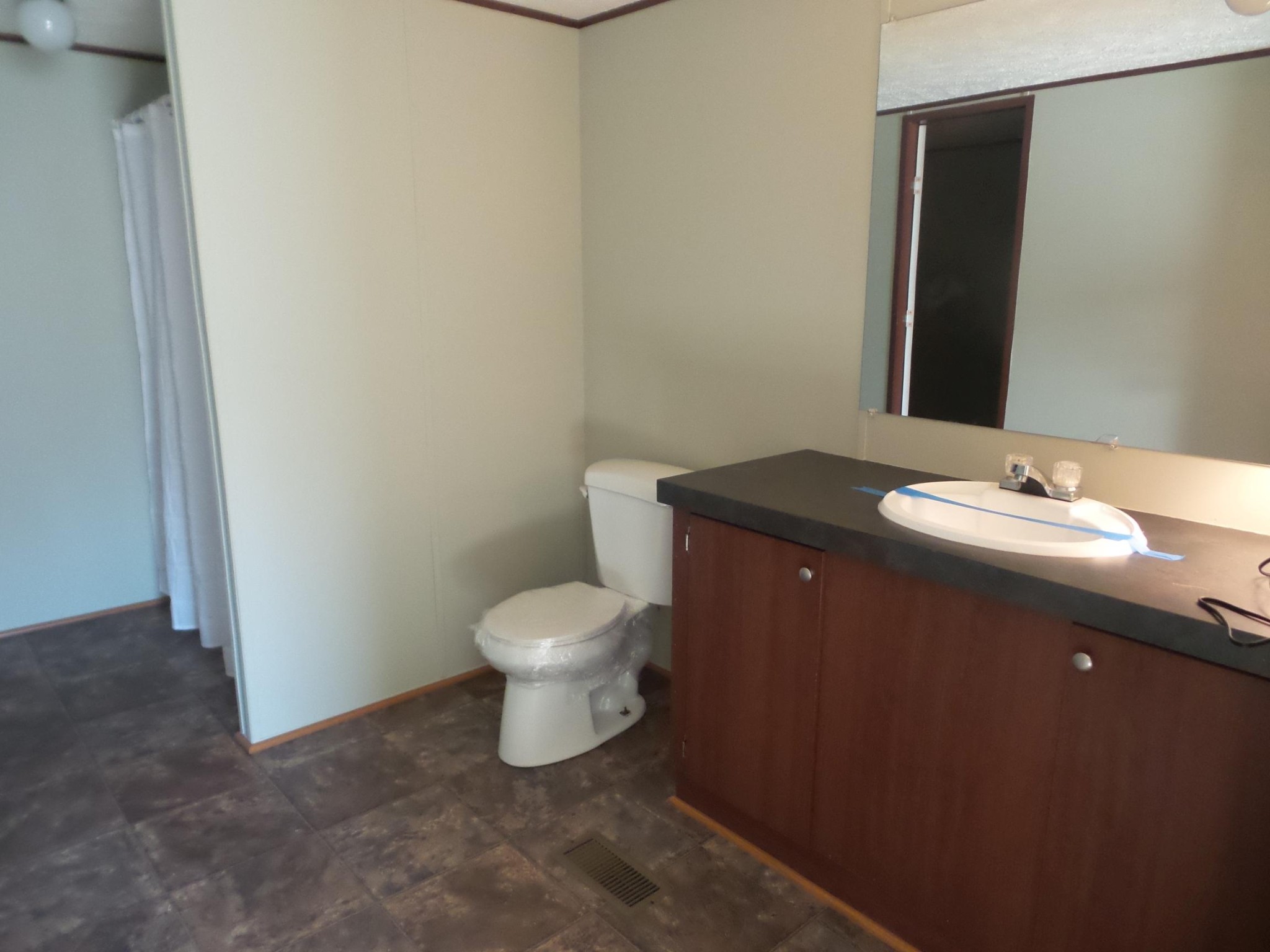 573 Davis Road Rutledge, TN 37861 - Photo 10 of 25 a bathroom with a sink and a toilet