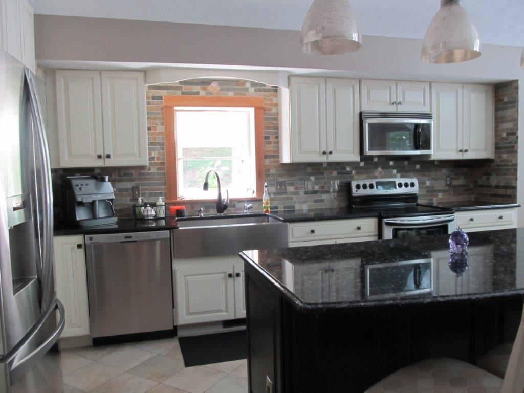 430 Riverview Drive Rileyville, VA 22650 - Photo 4 of 31 Gallery Image 4