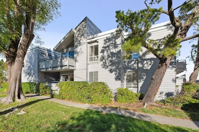 $649,000 | 310 Larkspur Plaza Drive, Larkspur, CA 94939