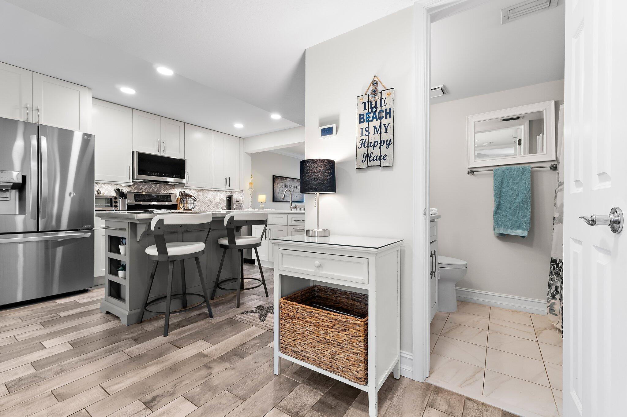 1201 Pinecrest Circle, Unit B Jupiter, FL 33458 - Photo 12 of 39 034-1201PinecrestCir-B-Jupiter-SMALL