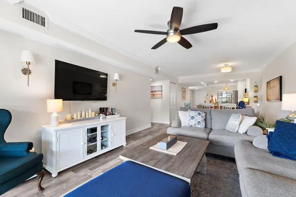 $375,000 | 1201 Pinecrest Circle, Unit B, Jupiter, FL 33458