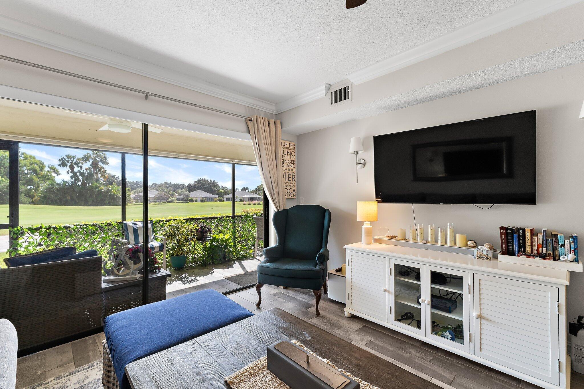 1201 Pinecrest Circle, Unit B Jupiter, FL 33458 - Photo 17 of 39 020-1201PinecrestCir-B-Jupiter-SMALL