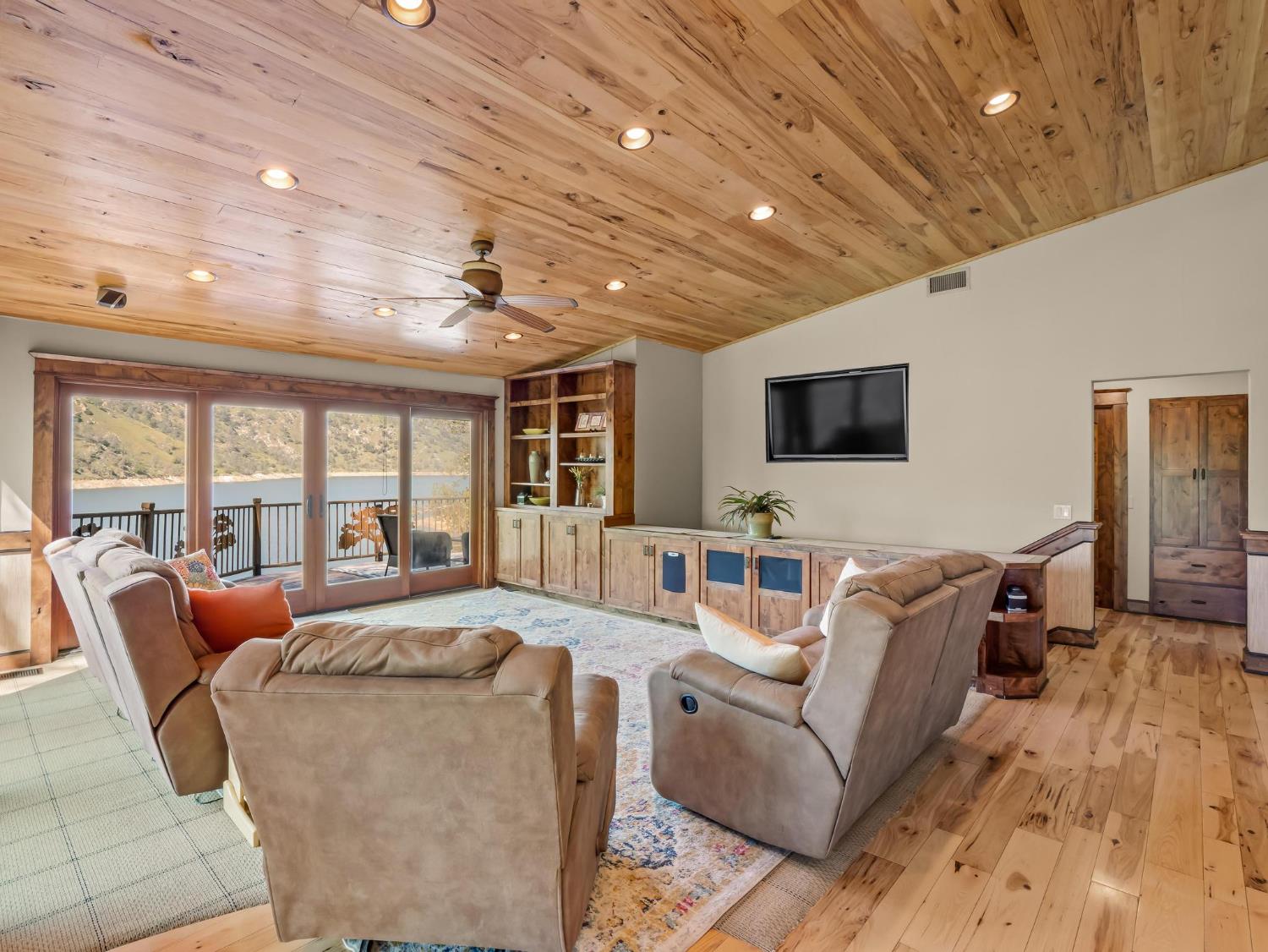 27459 Sky Harbour Road Friant, CA 93626 - Photo 25 of 77