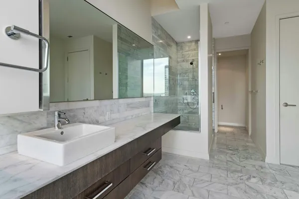 $2,650,000 | 210 Lavaca Street, Unit 2105, Austin, TX 78701