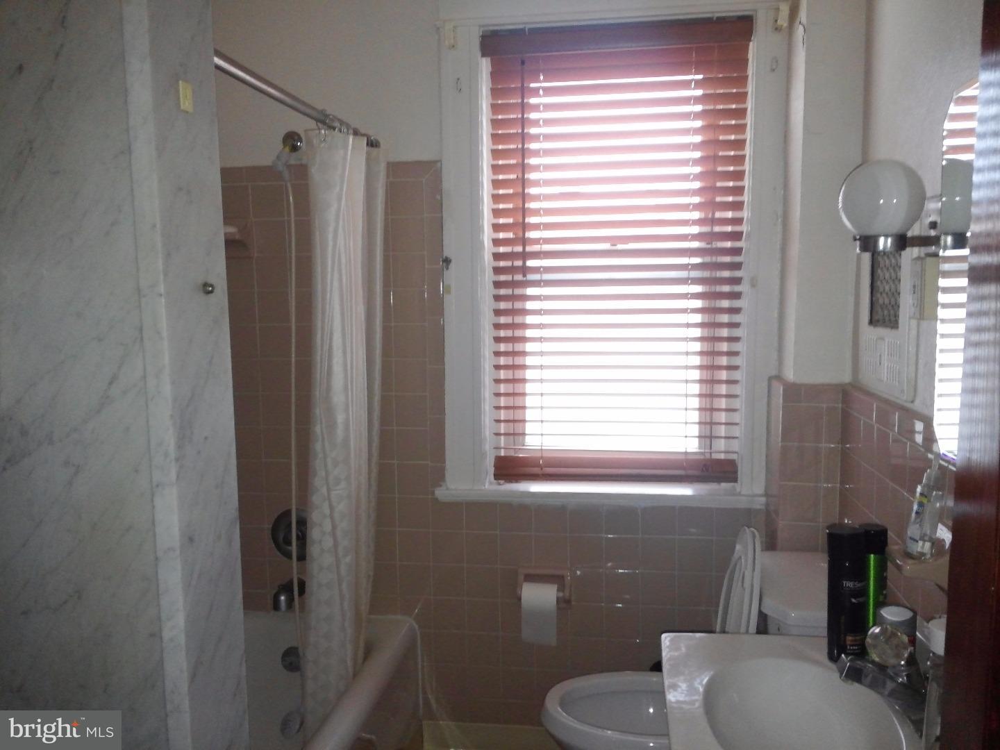 10 Glencoe Road Upper Darby, PA 19082 - Photo 14 of 18 Gallery Image 14