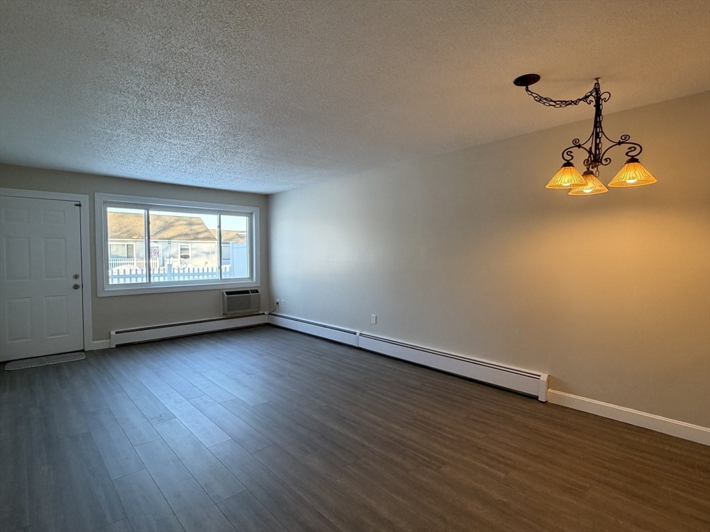 117 Andersen Road, Unit 117 Chicopee, MA 01022 - Photo 4 of 24