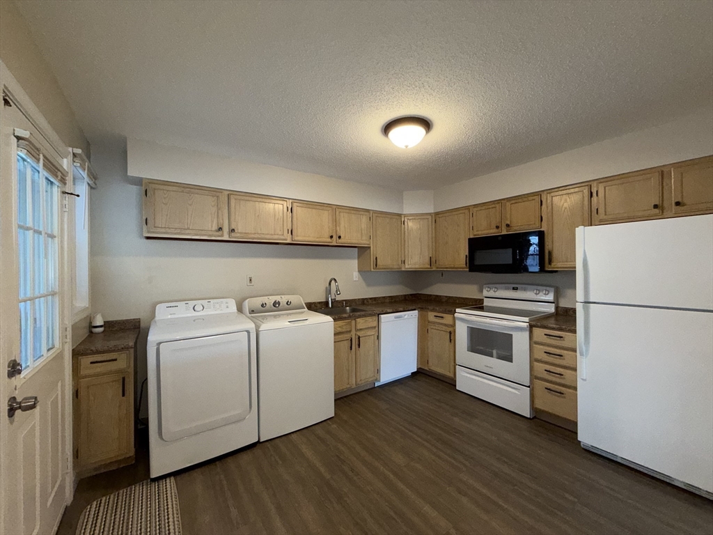 117 Andersen Road, Unit 117 Chicopee, MA 01022 - Photo 5 of 24