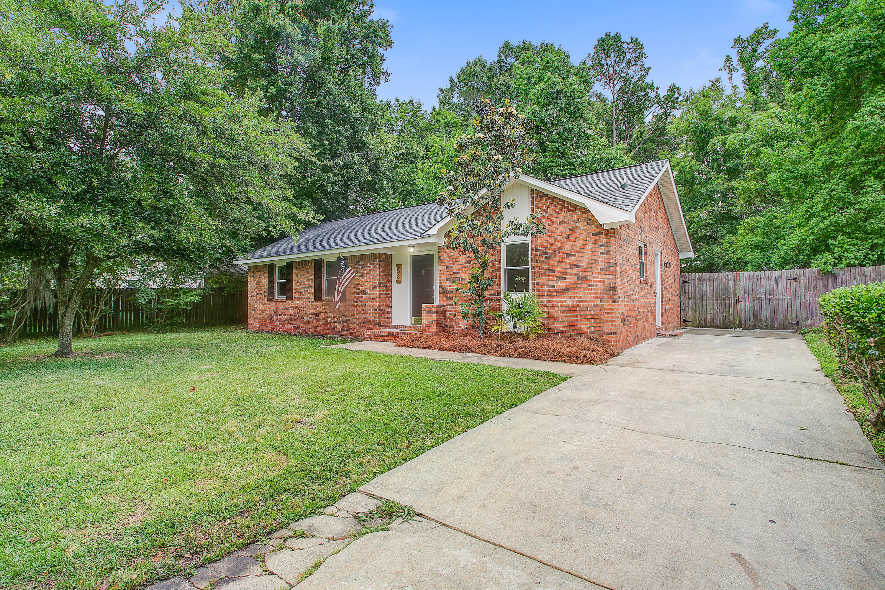 58 Oak Grove Road Goose Creek, SC 29445 - Photo 8 of 28 58 (3)