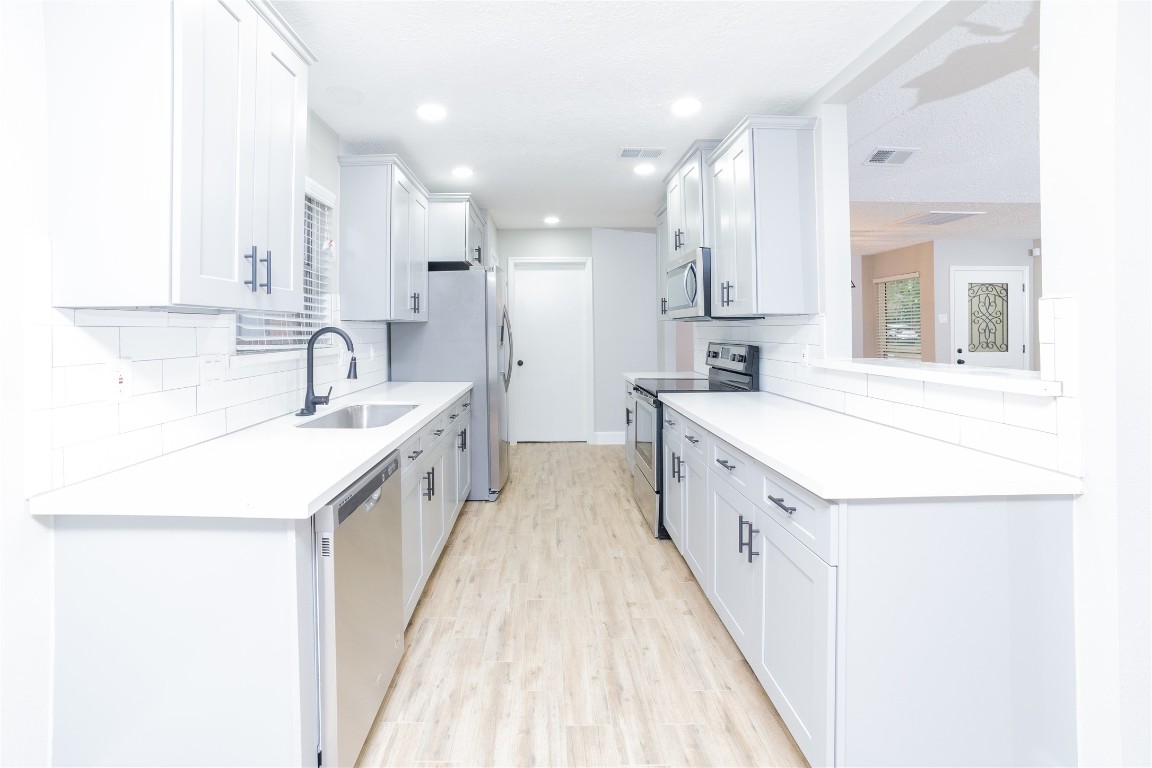 5823 Toddington Road Humble, TX 77346 - Photo 5 of 12