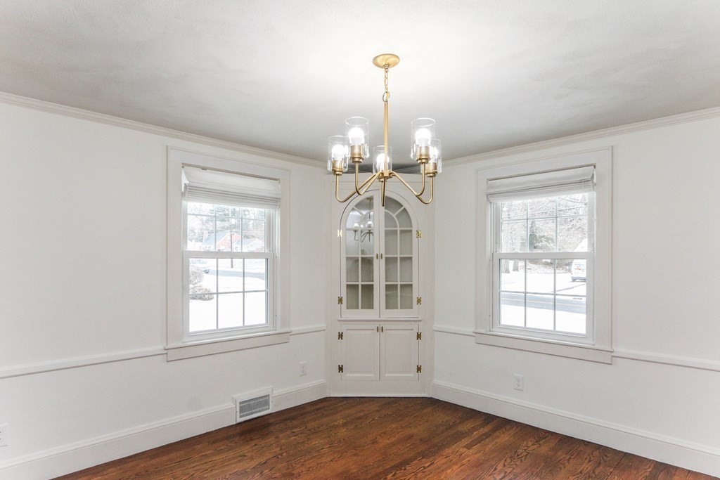 288 Burbank Road Longmeadow, MA 01106 - Photo 13 of 35 Gallery Image 13