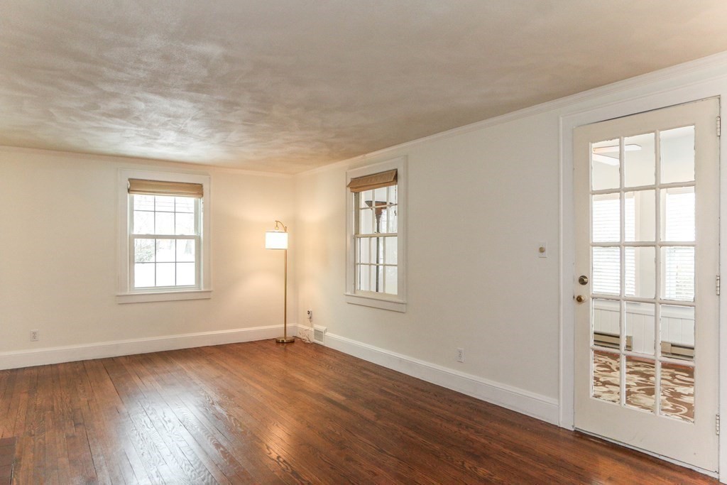 288 Burbank Road Longmeadow, MA 01106 - Photo 7 of 35 Gallery Image 7