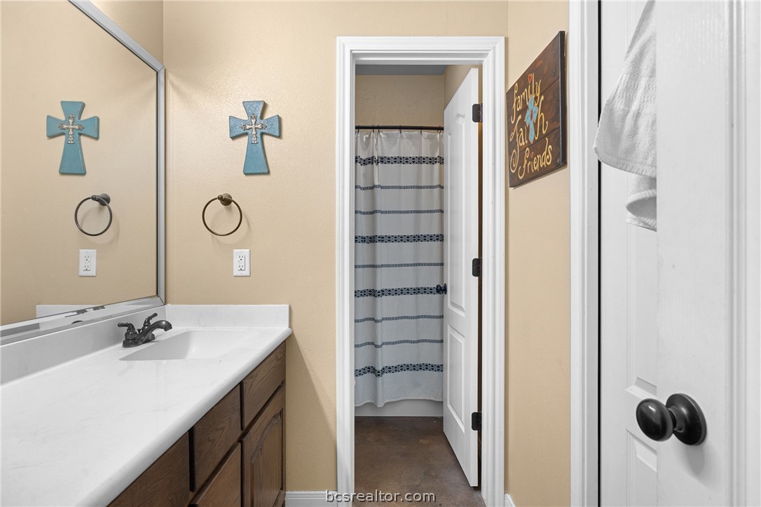 476 Lcr 640 Groesbeck, TX 76642 - Photo 13 of 31