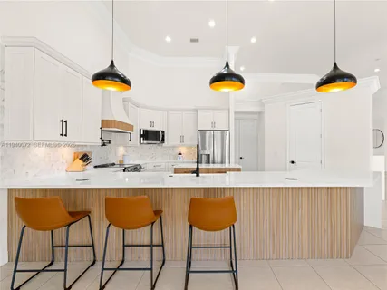 $2,050,000 | 15016 Southwest 35th Street, Davie, FL 33331