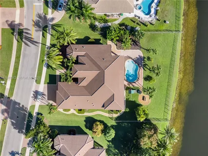 $2,050,000 | 15016 Southwest 35th Street, Davie, FL 33331