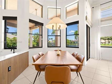 $2,050,000 | 15016 Southwest 35th Street, Davie, FL 33331