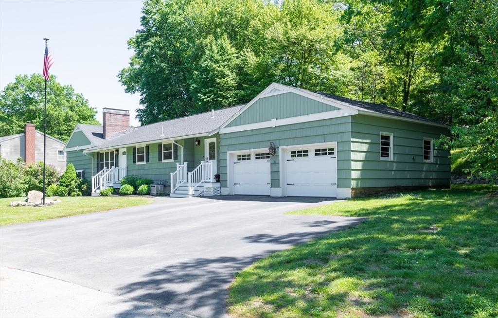 31 Old Jacobs Road Georgetown, MA 01833 - Photo 2 of 42 Gallery Image 2