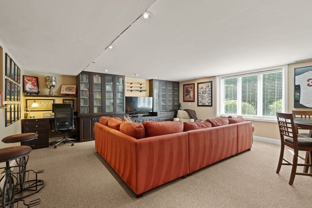 234 Hampton Road Sharon, MA 02067 - Photo 24 of 40 Gallery Image 24