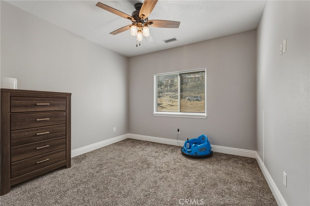 16169 Rancherias Road Apple Valley, CA 92307 - Photo 17 of 27