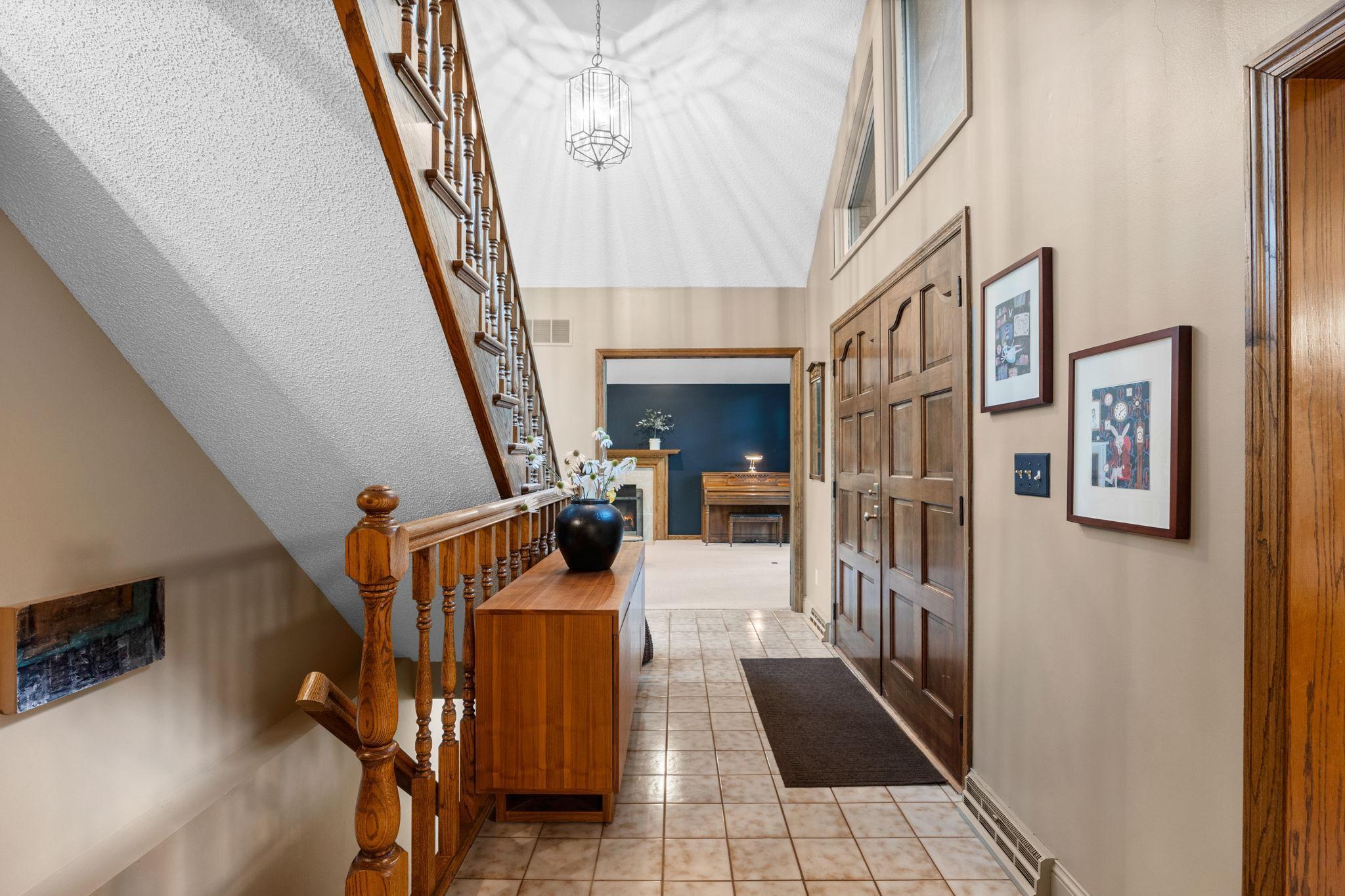 2001 Indian Road West Minnetonka, MN 55305 - Photo 13 of 34 Gallery Image 13