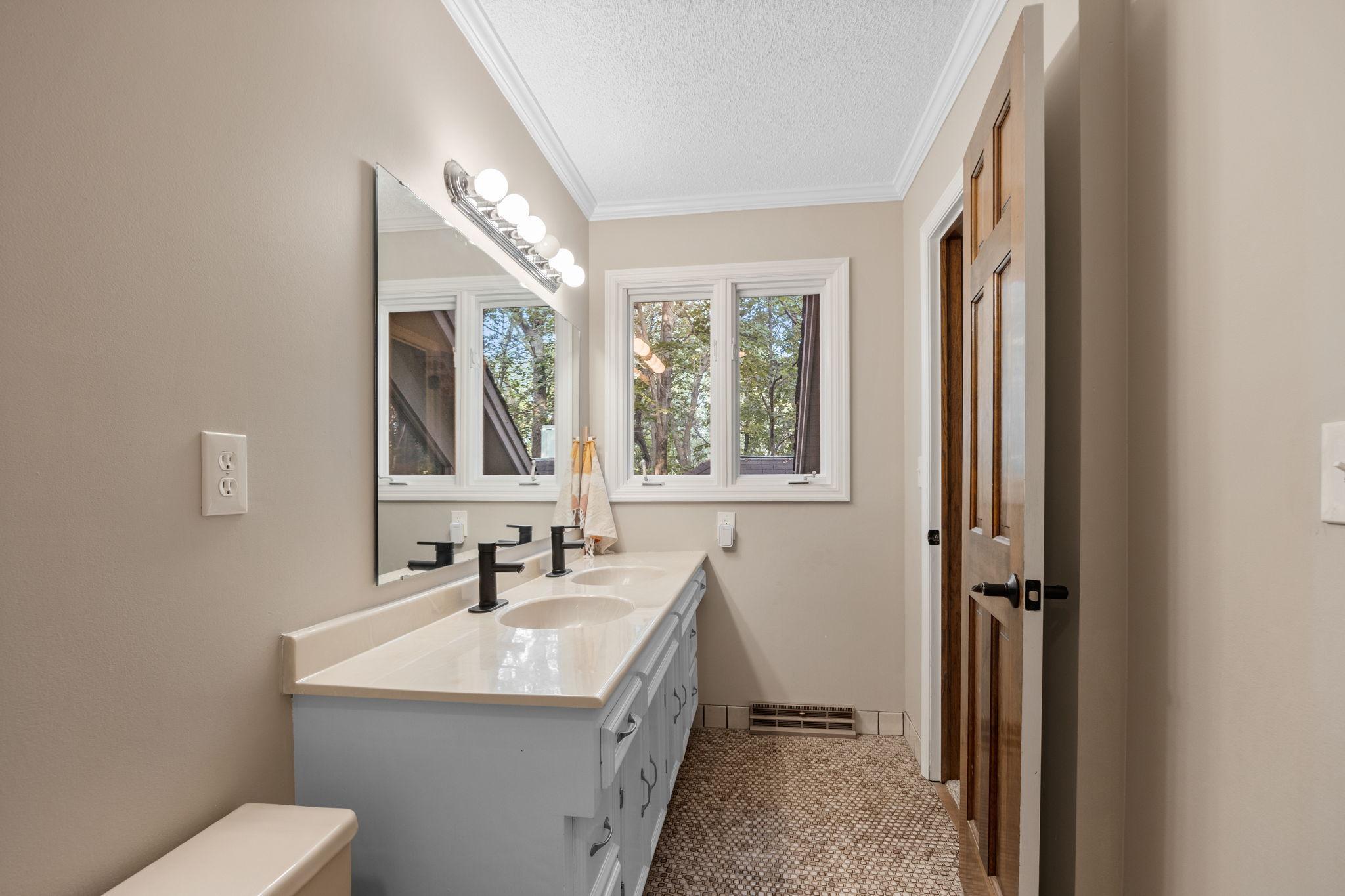 2001 Indian Road West Minnetonka, MN 55305 - Photo 22 of 34 Gallery Image 22