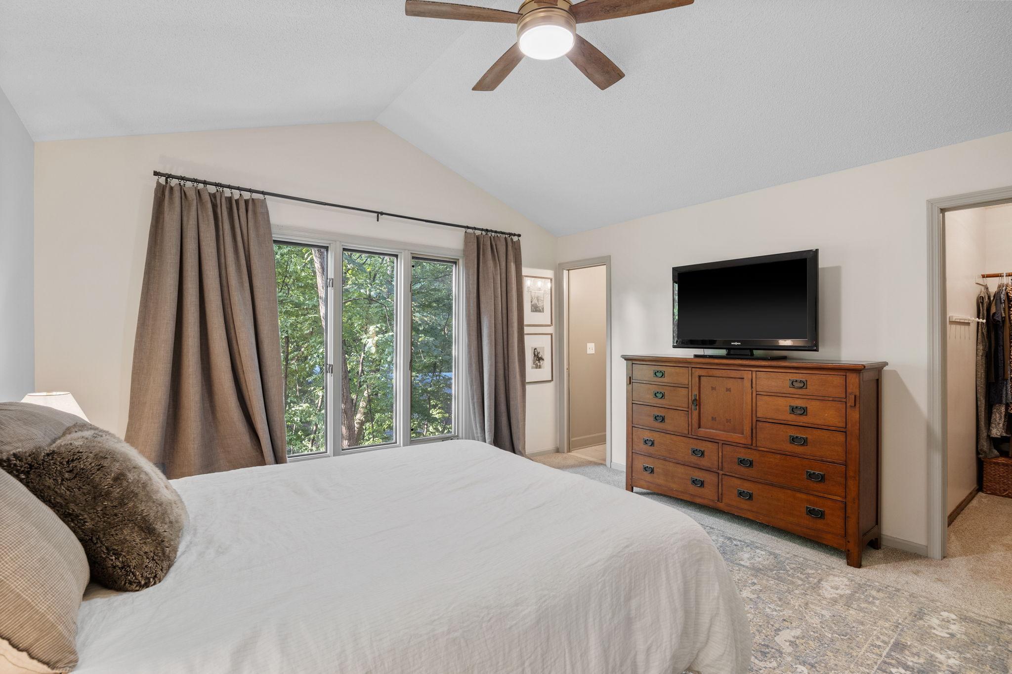 2001 Indian Road West Minnetonka, MN 55305 - Photo 26 of 34 Gallery Image 26