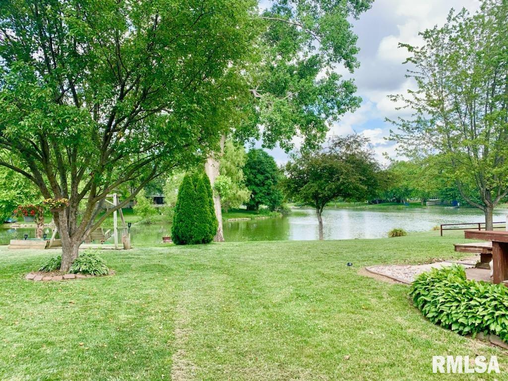 14354 Sandy Point Athens, IL 62613 - Photo 3 of 3 Gallery Image 3