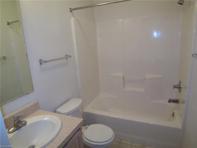 $1,000 | 203 A Nelson Street, Pilot Mountain, NC 27041