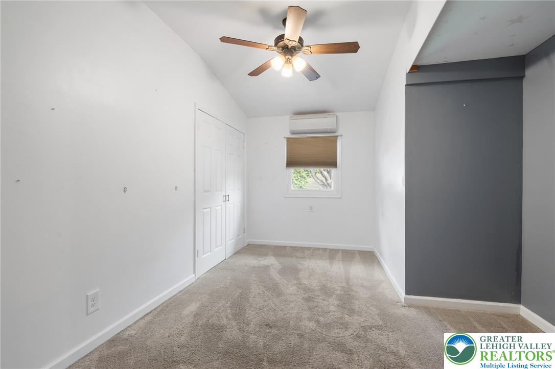 2490 Schlegel Road Bath, PA 18014 - Photo 23 of 33