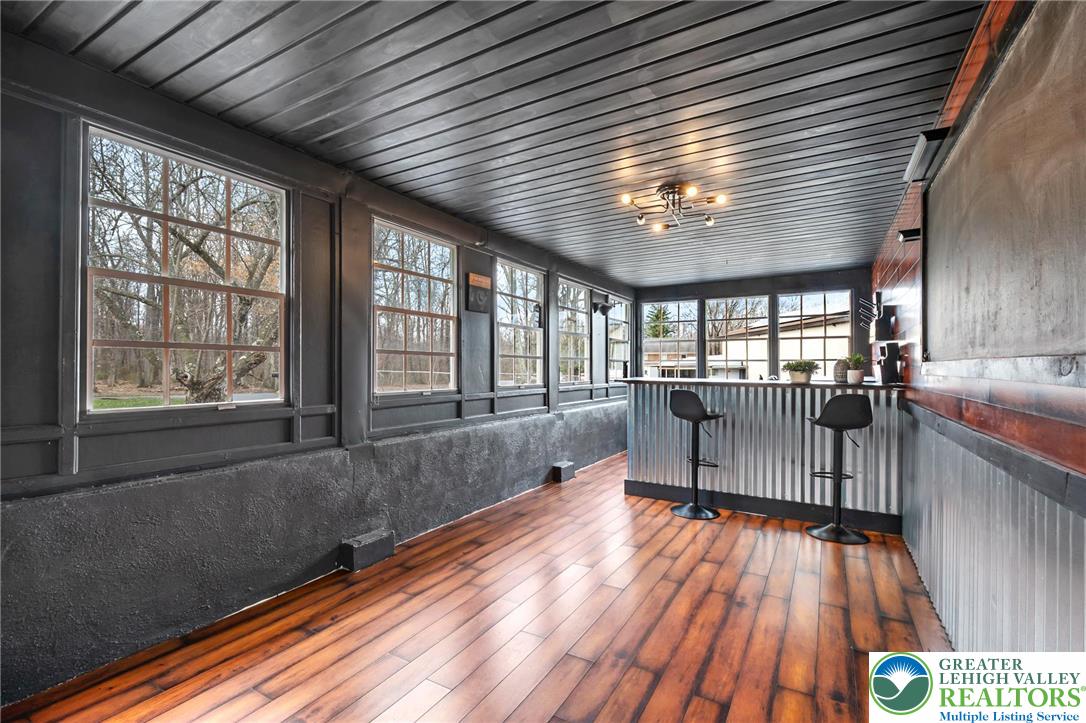 2490 Schlegel Road Bath, PA 18014 - Photo 3 of 33