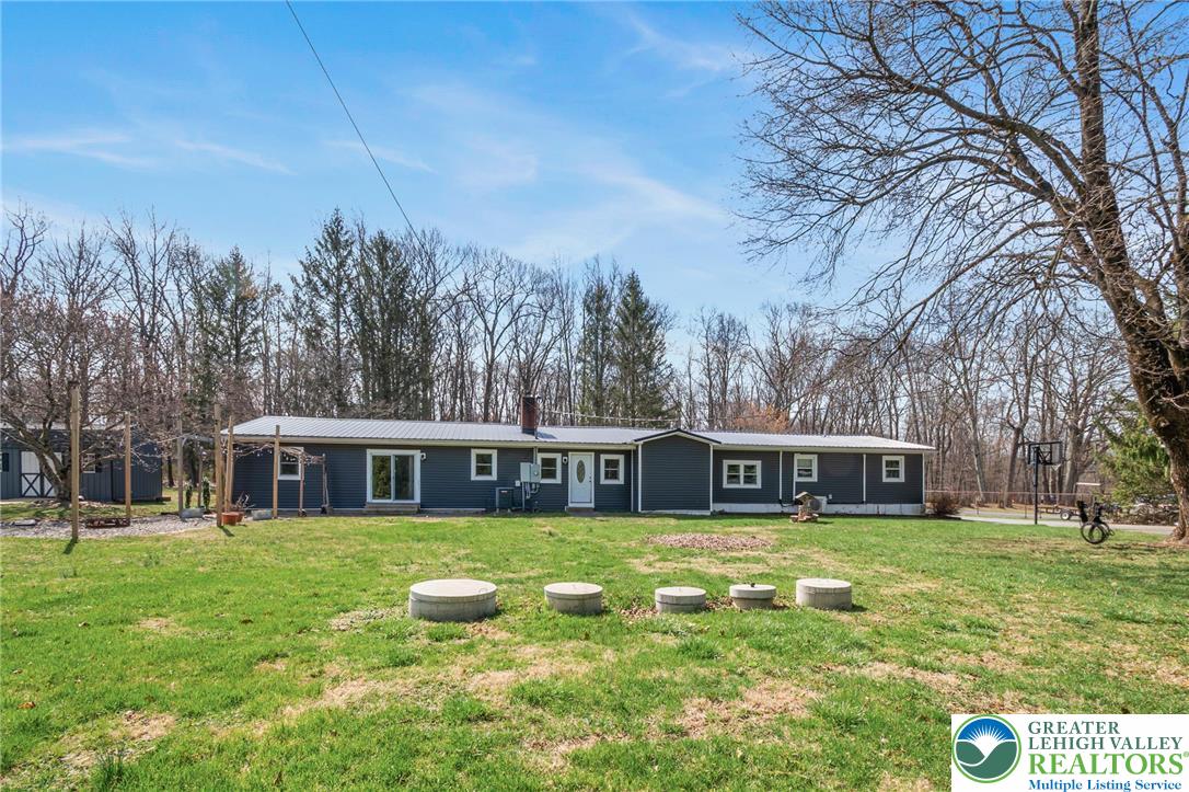 2490 Schlegel Road Bath, PA 18014 - Photo 31 of 33