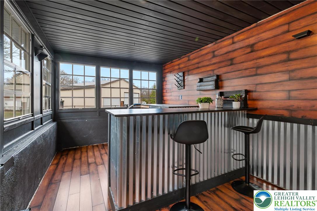 2490 Schlegel Road Bath, PA 18014 - Photo 5 of 33