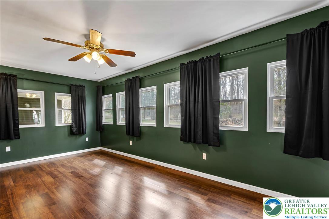 2490 Schlegel Road Bath, PA 18014 - Photo 6 of 33