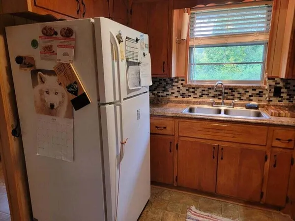 $273,900 | 2285 Euchee Chapel Road, Spring City, TN 37381