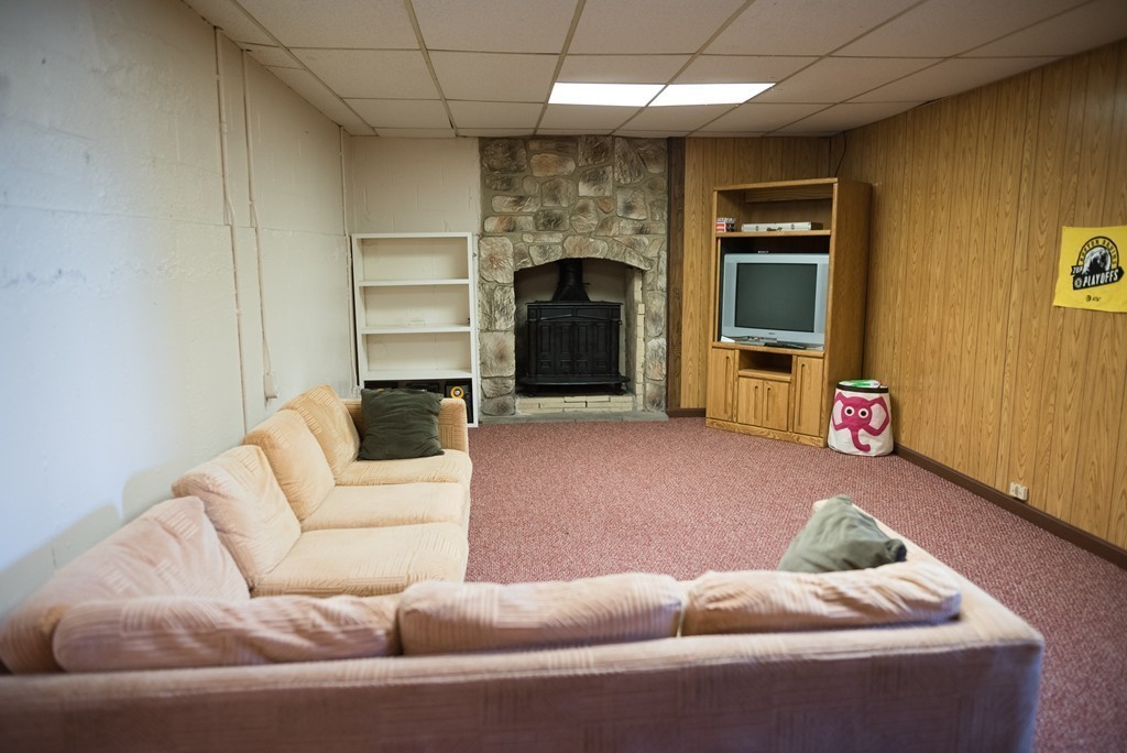185 Florence Road Waltham, MA 02453 - Photo 16 of 18