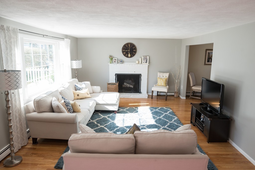 185 Florence Road Waltham, MA 02453 - Photo 2 of 18