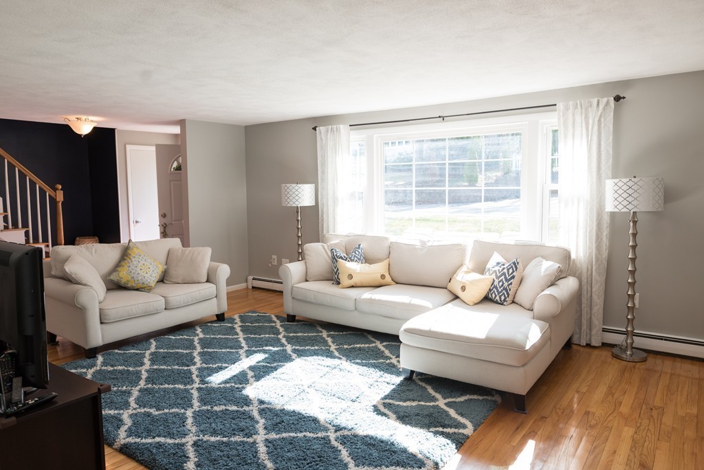 185 Florence Road Waltham, MA 02453 - Photo 4 of 18