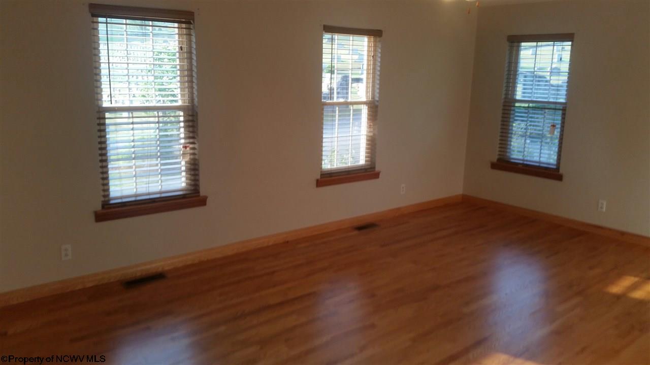 352 A Hampton Road Fairmont, WV 26554 - Photo 10 of 20 Gallery Image 10