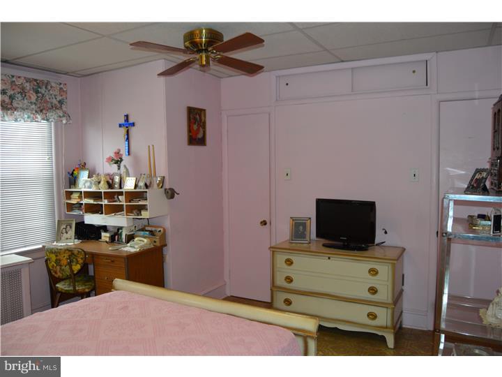 204 Kingston Road Upper Darby, PA 19082 - Photo 14 of 25