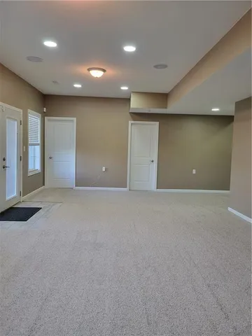 $385,000 | 229 Southeast 141 Road, Warrensburg, MO 64093